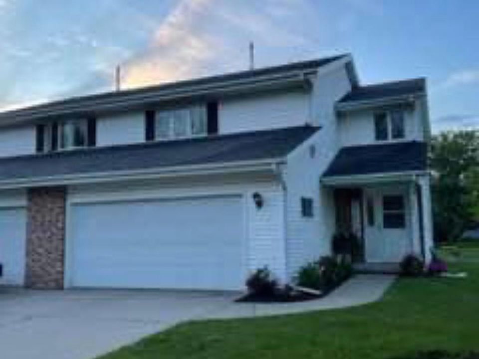 1st image of 5856 Woodland Dr