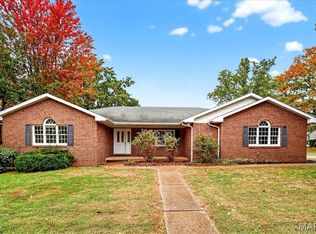 201 Oak Tree Dr, Columbia, IL 62236