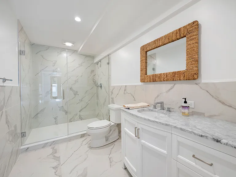 13 Beach Ln — Photo 18