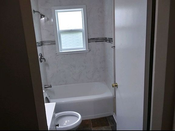 3rd image of 312 E Dunklin St APT B