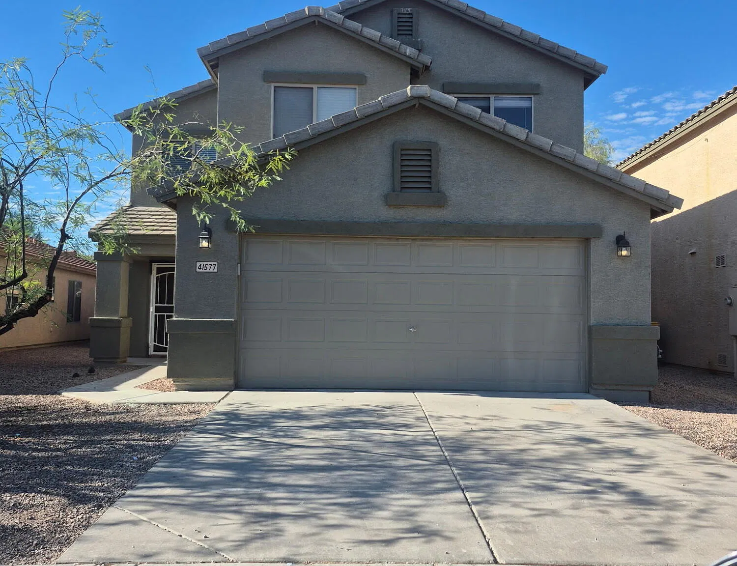 3 bed, 2.5 bath, 1857 sqft, $1,900 — Photo 1