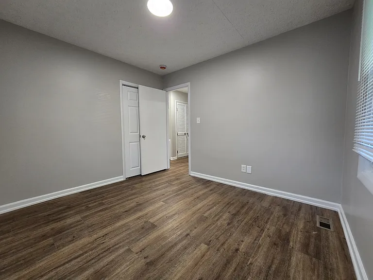 4333 Maplegrove Dr — Photo 14