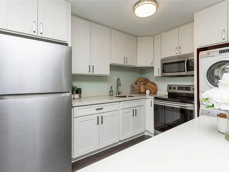 1830 Wilikina Dr #704 — Photo 3