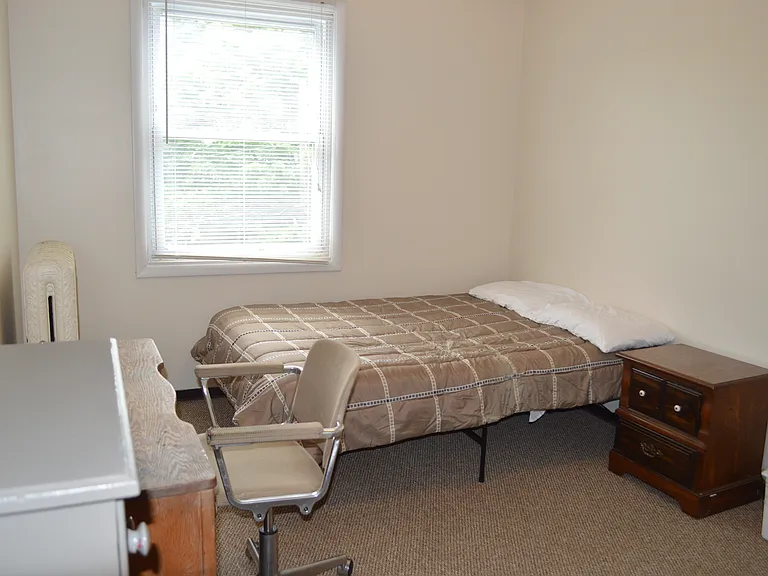 105 N Quarry St — Photo 7