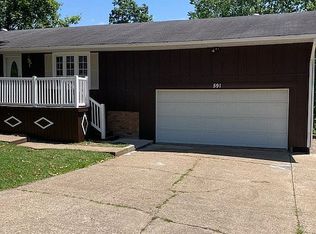 591 Jay Dr, Gallipolis, OH 45631