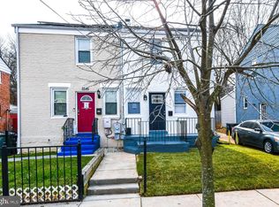 5543 B St SE, Washington, DC 20019