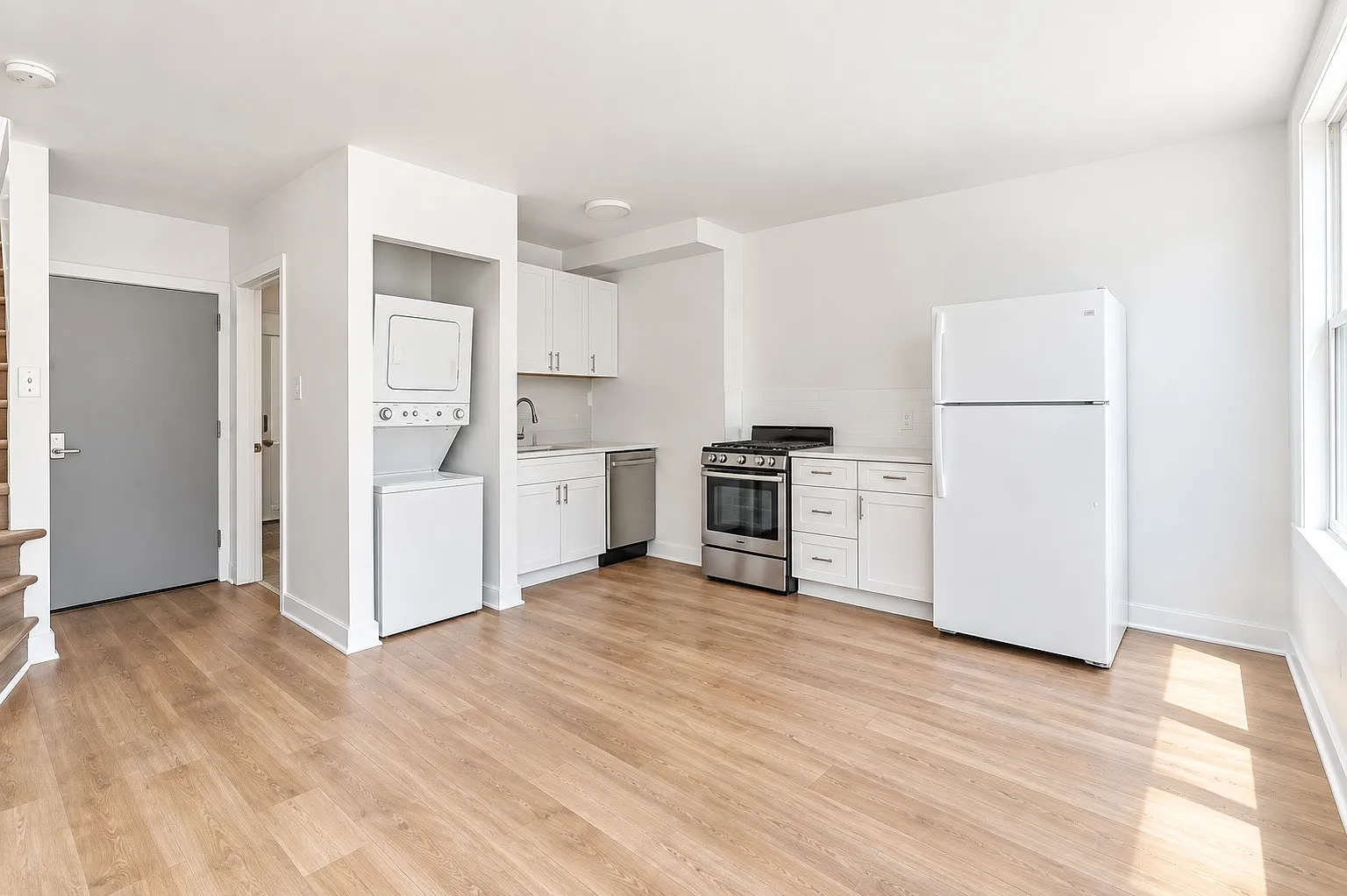 4035 Green St - 3 — Photo 1