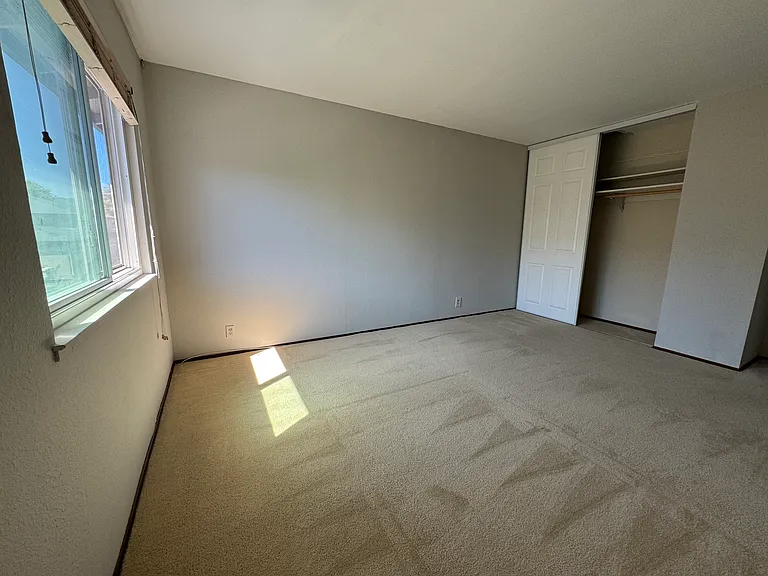 1635 Kentfield Ave — Photo 13