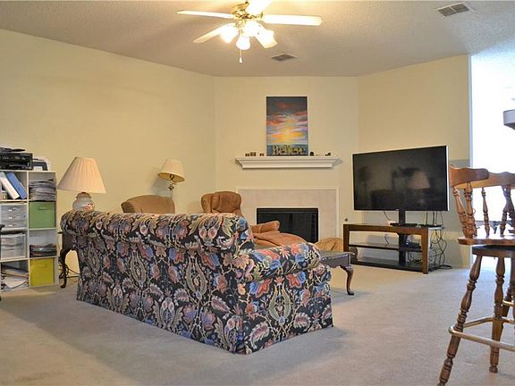 5th image of 10169 Deer Glen Trl