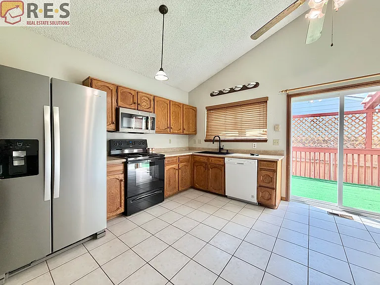 9393 W Wagon Trail Cir — Photo 8