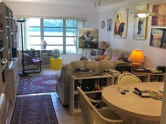 4th image of 3100 N Palm Aire Dr APT 105