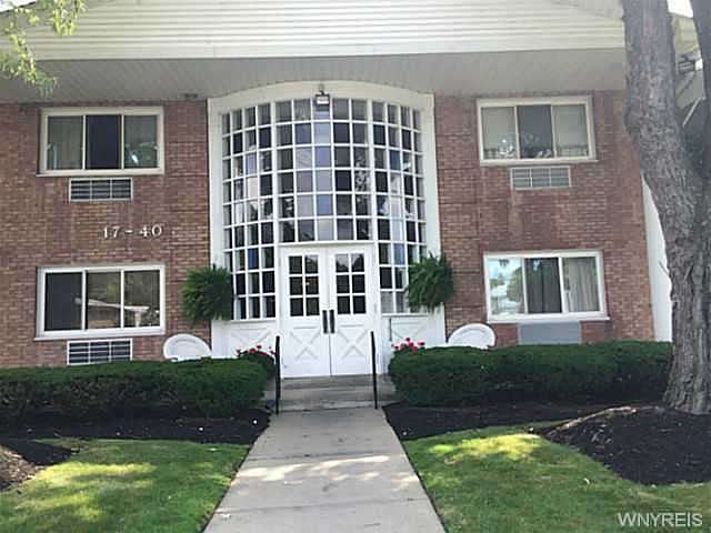 1st image of 25 Park Lane Ct