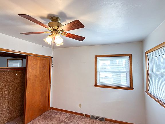 5th image of 1116 Eastview Dr