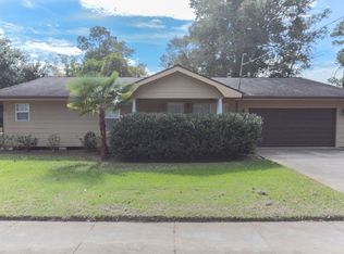 1825 New School Rd, Lake Charles, LA 70605