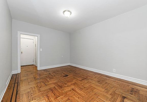 3rd image of 9419 35th Ave APT A8