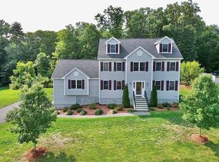 4 Zackney Dr, Billerica, MA 01821