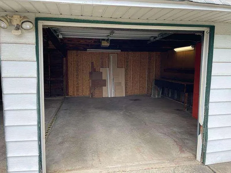 1510 Tuxedo Ave — Photo 37