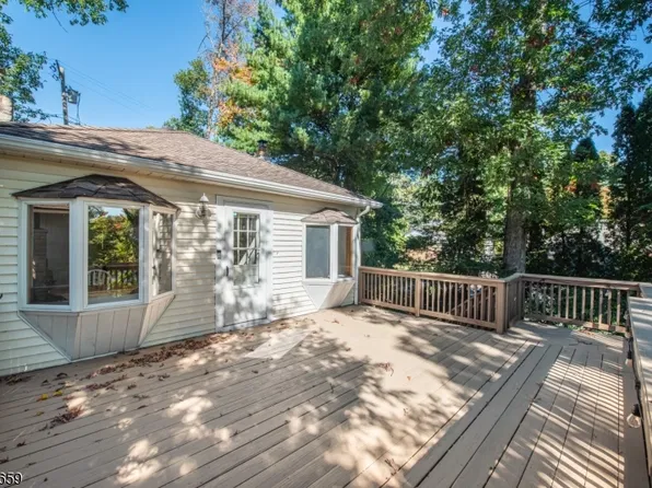 29 Lake Rd, Denville, NJ 07834