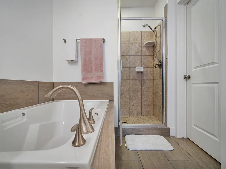 Primary bathroom soaker tub.