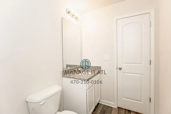 750 Shallowford Rd — Photo 17