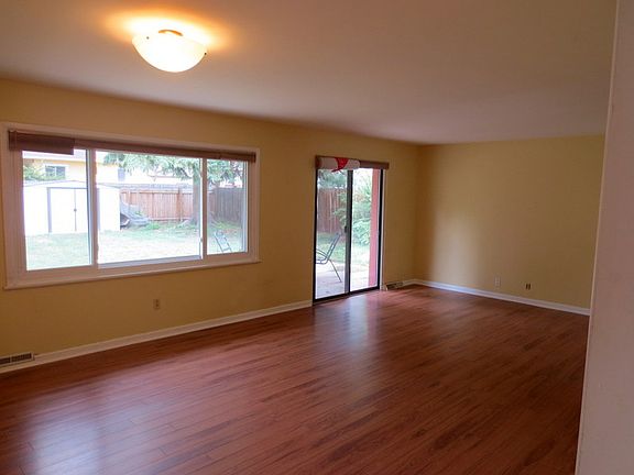 4th image of 1619 Ord St
