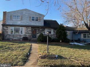 37 Jay Dr, New Castle, DE 19720