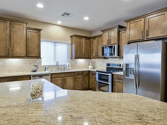 3rd image of 3840 E Melinda Dr