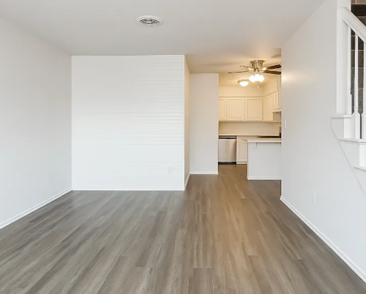 8026 E 4th Pl — Photo 6