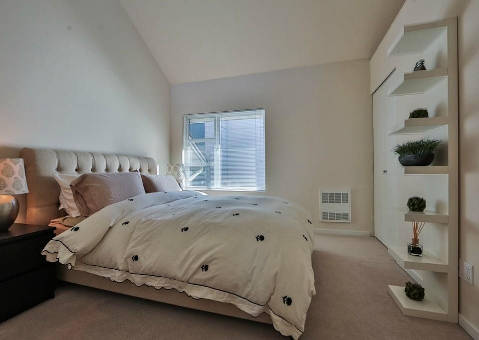1st image of 15212 NE 81st Way