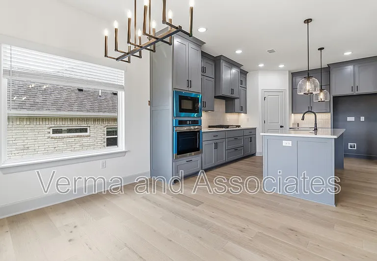 920 Trestle Ln — Photo 27