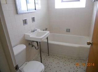 472 Gordon Ave APT 1W, Calumet City, IL 60409
