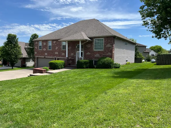 1518 W Stagecoach Court, Nixa, MO 65714