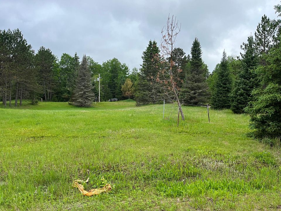 2nd image of 18139 Meadow Ln