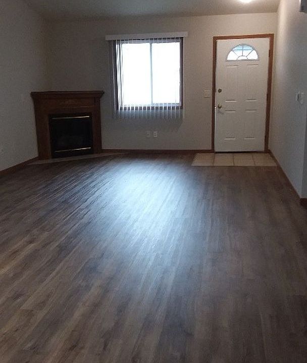 1st image of 4527 Woodford Ct APT 2