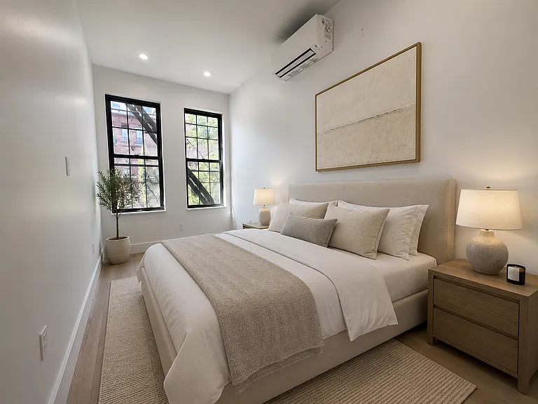 148 Conselyea St #2L — Photo 3