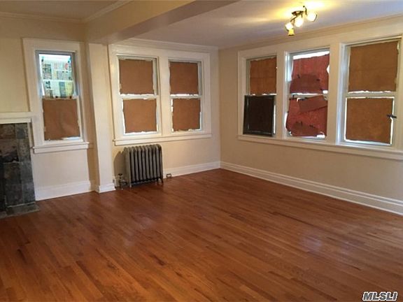 4th image of 10427 205th St