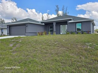 2705 NW 22nd Pl, Cape Coral, FL 33993