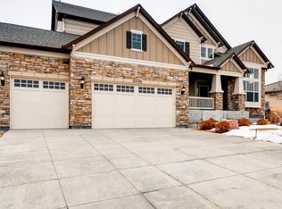 27250 E Lakeview Dr, Aurora, CO 80016