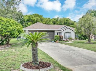 2270 Lake Pointe Cir, Leesburg, FL 34748