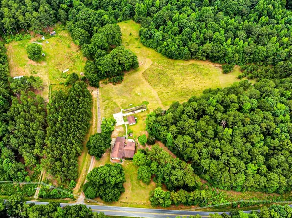 8990 Rivertown Rd, Fairburn, GA 30213