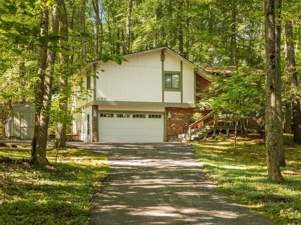 4199 Circle View Dr, Williamsburg, MI 49690