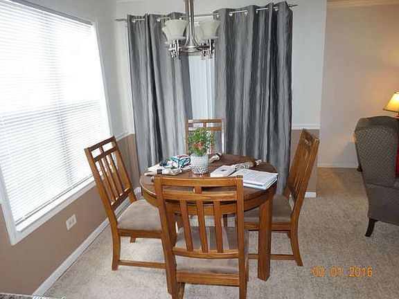 3rd image of 1752 Eastwood Ct APT 4