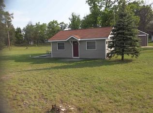 888 Chamber Ct, Saint Helen, MI 48656