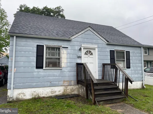 71 13th St, Hazlet Township, NJ 07734