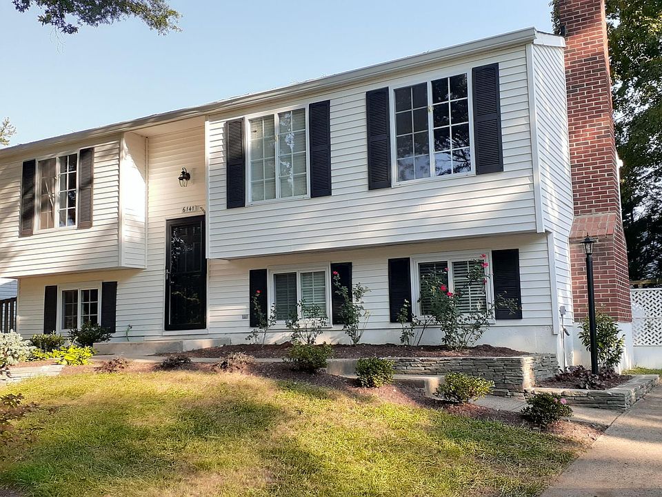 This beautiful 4-bedroom, 2-bathroom home sits in the heart of the sought-after Ponds Neighbordhood in Burke, Virginia. Across the street is a large playground, basketball courts, and tennis courts, and the surrounding area includes numerous footpaths. T