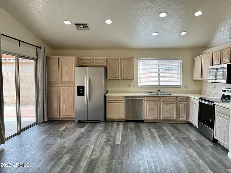 2380 E Derringer Way — Photo 6