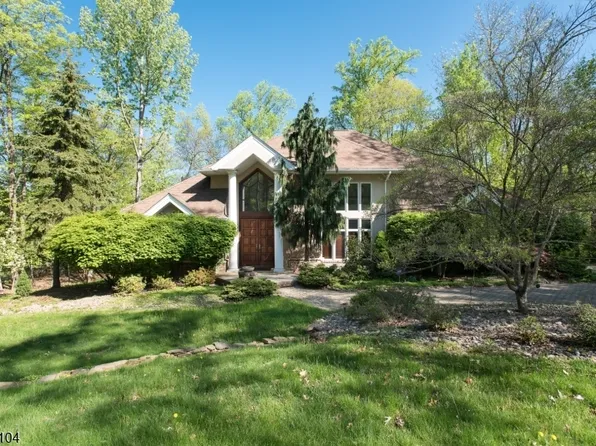 203 Rock Road W, Green Brook Twp., NJ 08812