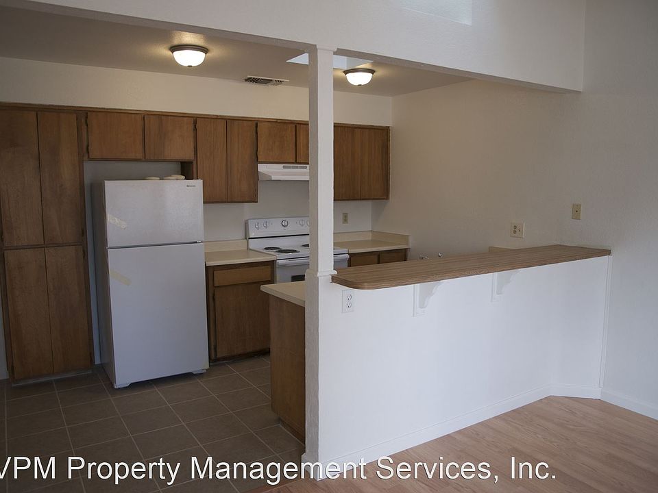 2nd image of 136 W 16th St APT 3