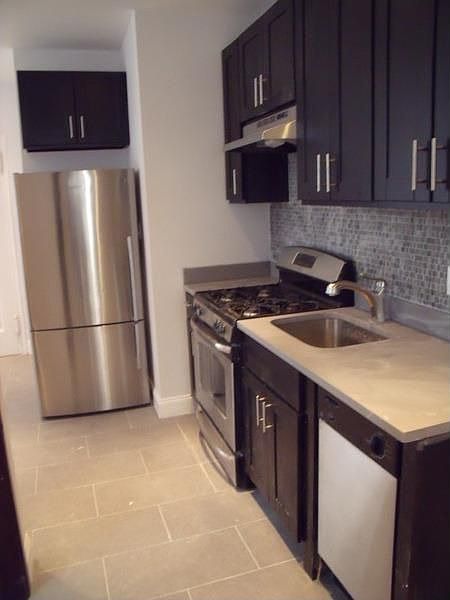 1st image of 200 W 106th St Frnt 1