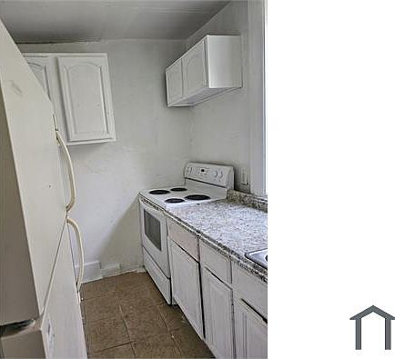 3rd image of 4533 N Hicks Street # Fl 1ST